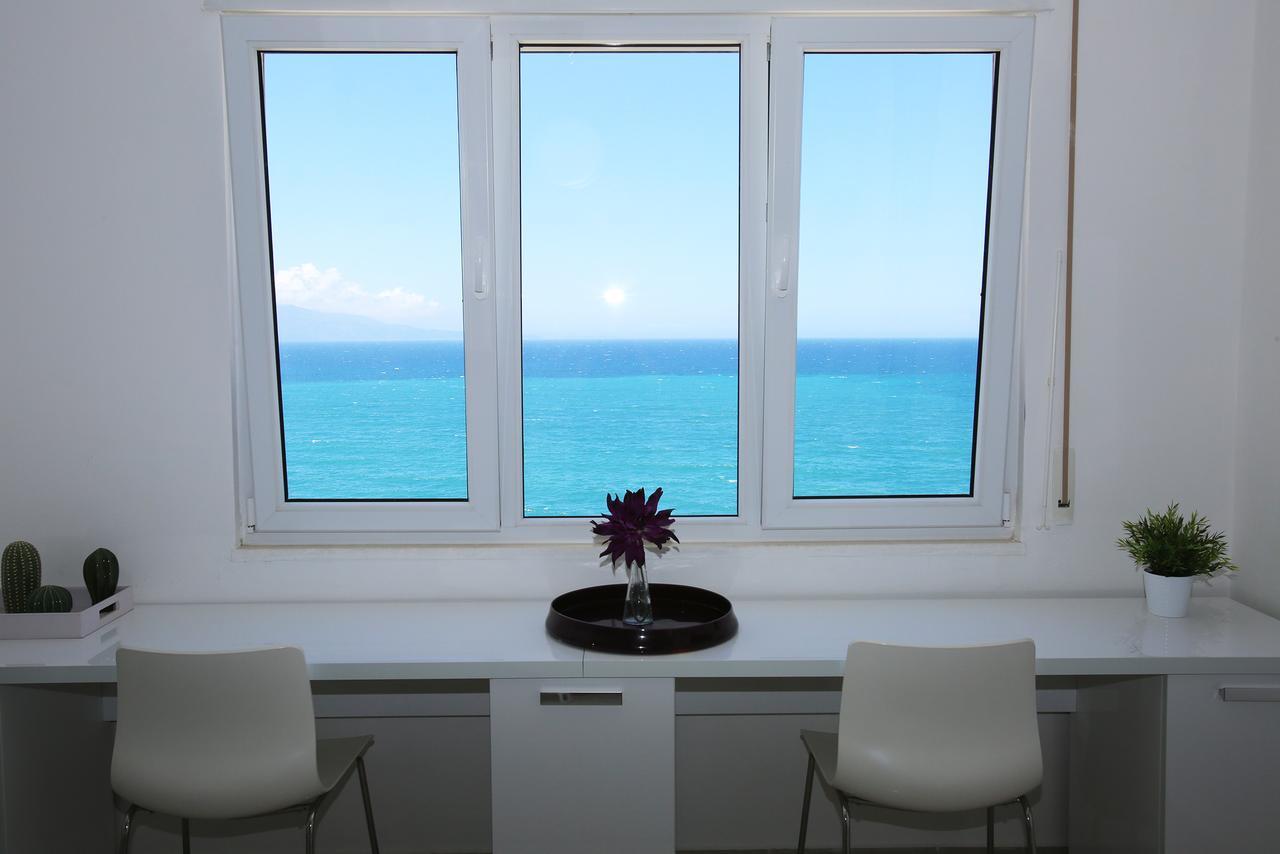 White Residence Luxury Apartments Саранде Екстериор снимка